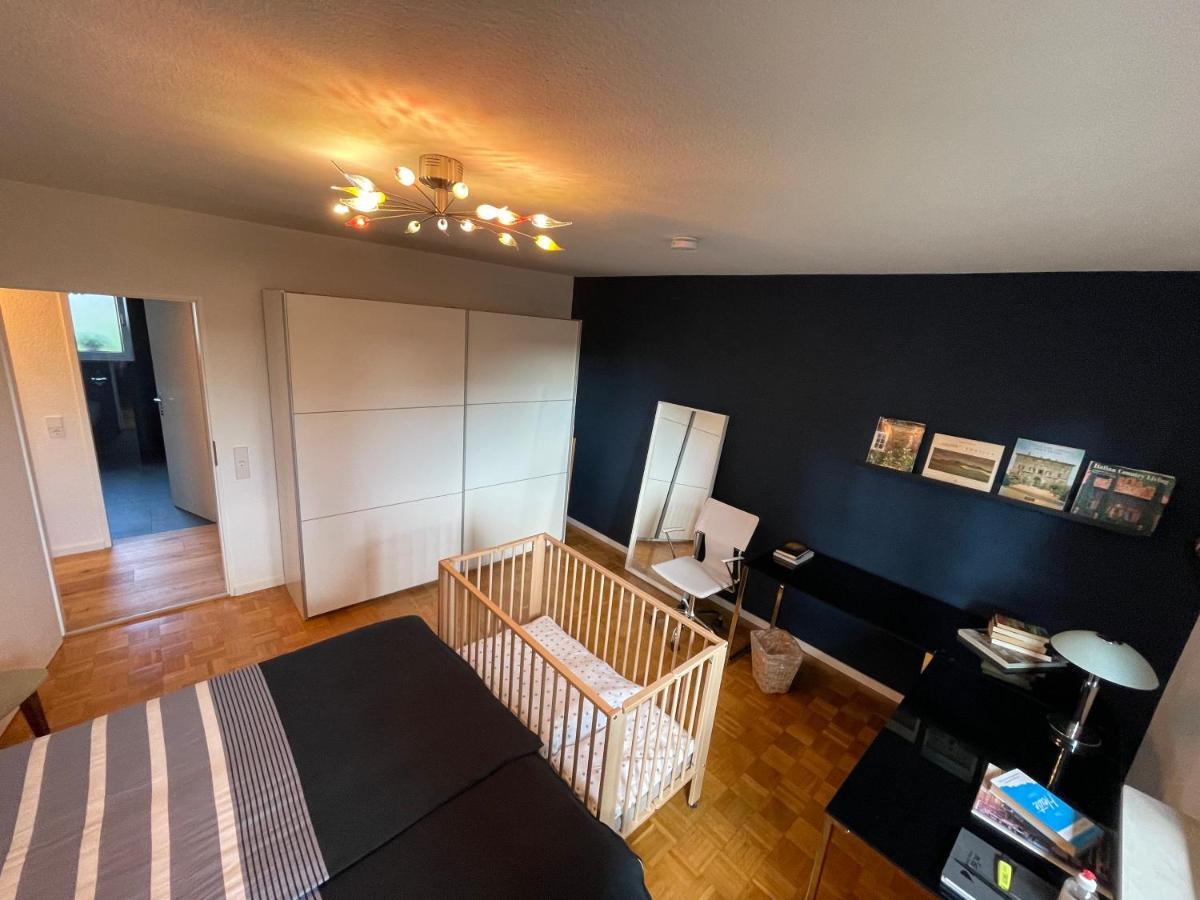 Appartement Region Esslingen - Naehe Messe - Flughafen - Stuttgart - Wohnen Und Arbeiten Auf Zeit In 120M2 Wohlfuehlatmosphaere - Ab 3 Uebernachtungen - Geeignet Fuer 4 Pers Incl Kinder - Beistellbett Moeglich - Kinder Und Tiere Willkommen - Garage F Altbach Εξωτερικό φωτογραφία