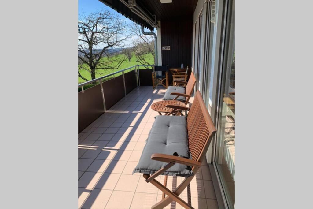 Appartement Region Esslingen - Naehe Messe - Flughafen - Stuttgart - Wohnen Und Arbeiten Auf Zeit In 120M2 Wohlfuehlatmosphaere - Ab 3 Uebernachtungen - Geeignet Fuer 4 Pers Incl Kinder - Beistellbett Moeglich - Kinder Und Tiere Willkommen - Garage F Altbach Εξωτερικό φωτογραφία