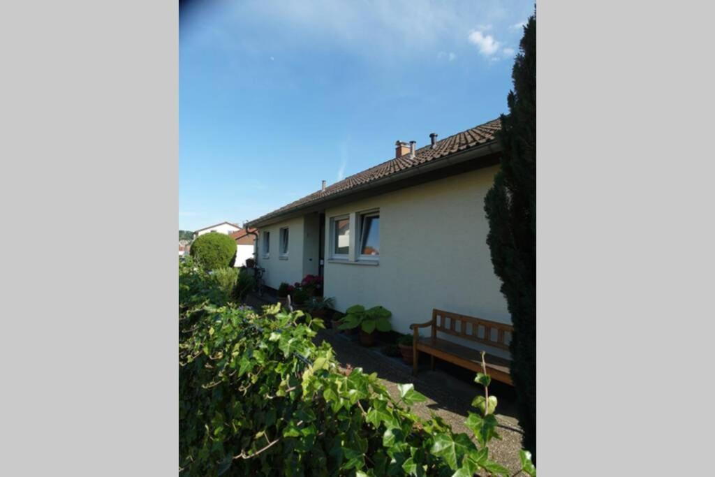Appartement Region Esslingen - Naehe Messe - Flughafen - Stuttgart - Wohnen Und Arbeiten Auf Zeit In 120M2 Wohlfuehlatmosphaere - Ab 3 Uebernachtungen - Geeignet Fuer 4 Pers Incl Kinder - Beistellbett Moeglich - Kinder Und Tiere Willkommen - Garage F Altbach Εξωτερικό φωτογραφία